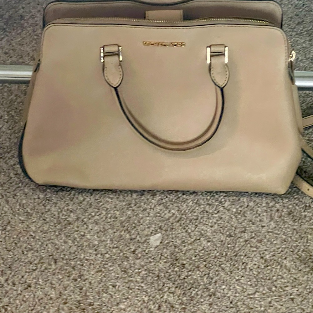 Michael Khors Purse